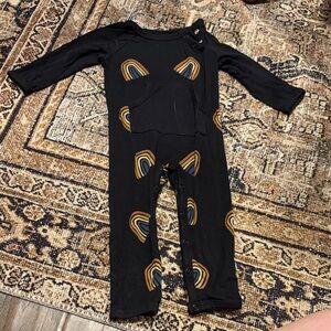 Kyte baby rainbow snap romper longall (3-6)
